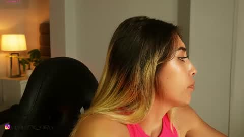 charlotte  grey online show from August 10, 7:59 pm