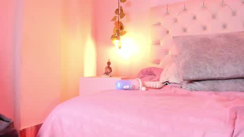 Charllote online show from July 13, 7:48 am
