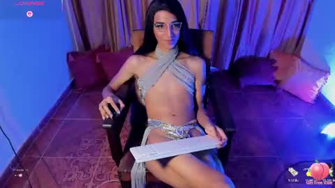 Charlotte Laurent online show from August 7, 1:05 am