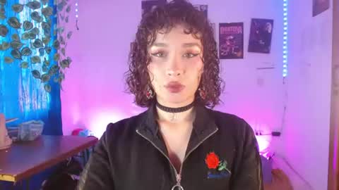 charlotte_morh_ online show from August 6, 9:25 pm