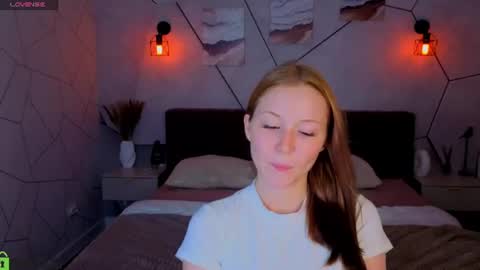 Charlotte Smitee online show from August 6, 9:52 am