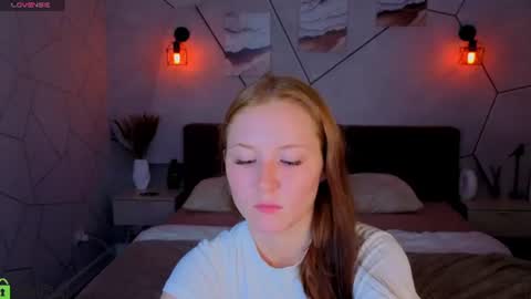 Charlotte Smitee online show from August 6, 10:58 am