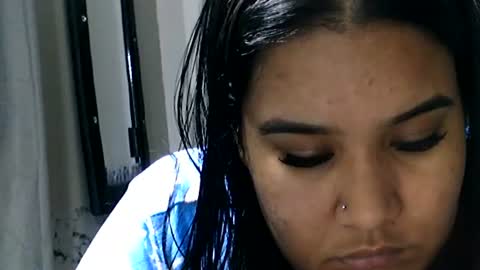 charlottequeen_21 online show from June 28, 4:37 am