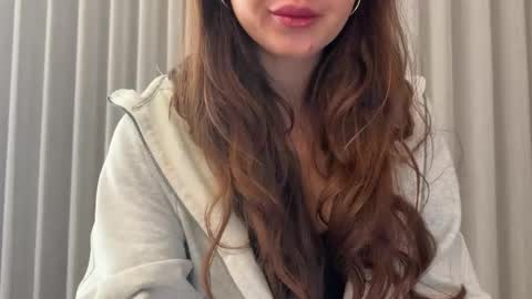 charlottewife online show from August 2, 1:23 am