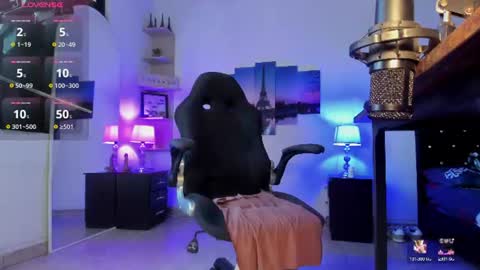 charly online show from August 1, 3:51 pm