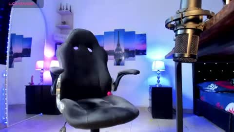 charly online show from August 5, 4:05 pm