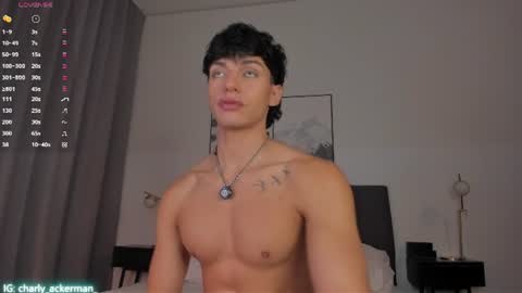 charly online show from July 29, 2:51 am