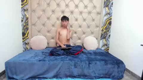Charly online show from August 12, 2:41 pm