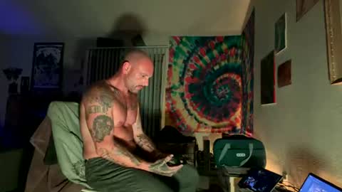 Chase2Attract online show from August 5, 10:02 am