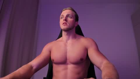 Chase Reed online show from September 3, 10:02 pm
