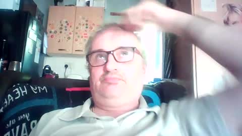 chatboxlee online show from August 8, 6:08 pm