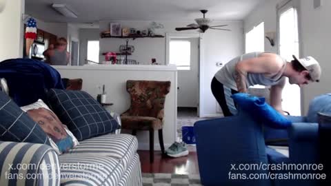 Crash Monroe online show from July 27, 7:19 pm