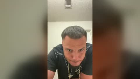chavezlastone online show from August 15, 8:24 pm