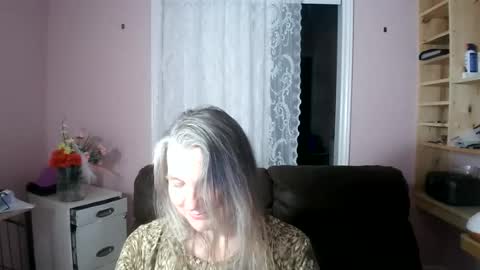 chealsiek online show from August 5, 2:31 am