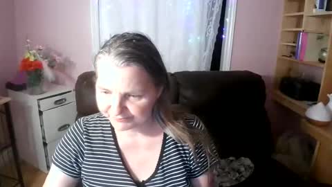 chealsiek online show from August 7, 12:43 am