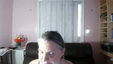chealsiek online show from August 12, 9:39 pm