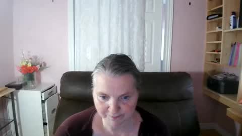 chealsiek online show from August 13, 8:34 pm