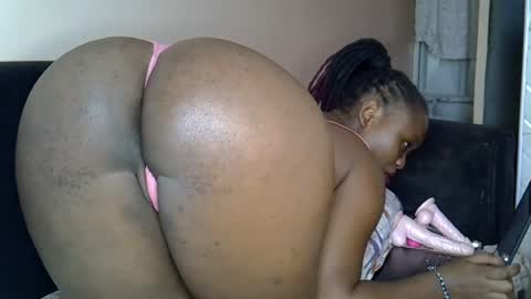 cheeky_charms online show from August 14, 8:40 am