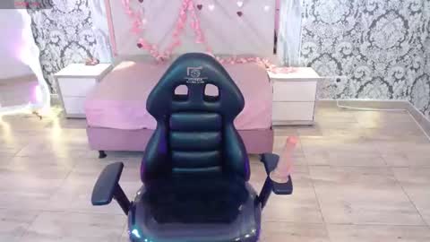CHERRY  online show from August 8, 11:54 am