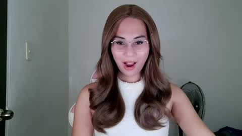 chelly4u69 online show from July 13, 11:10 pm