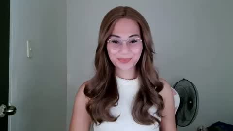 chelly4u69 online show from July 14, 12:16 am