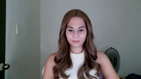 chelly4u69 online show from July 14, 1:22 am
