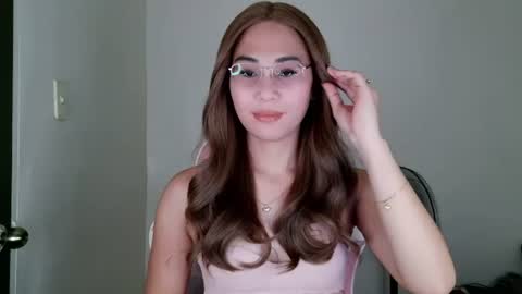 chelly4u69 online show from July 16, 2:12 am