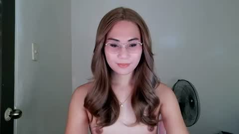 chelly4u69 online show from July 19, 1:07 am