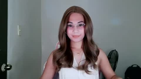 chelly4u69 online show from July 19, 9:33 am