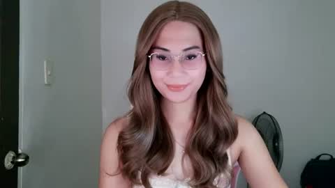 chelly4u69 online show from July 20, 12:13 am