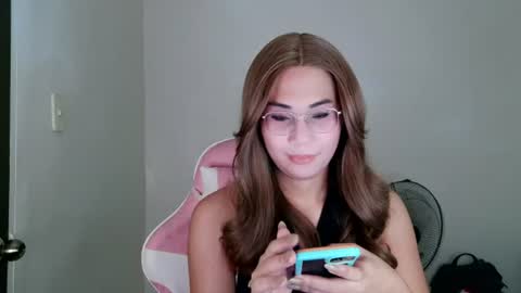 chelly4u69 online show from July 21, 1:20 am