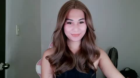chelly4u69 online show from July 22, 12:57 am