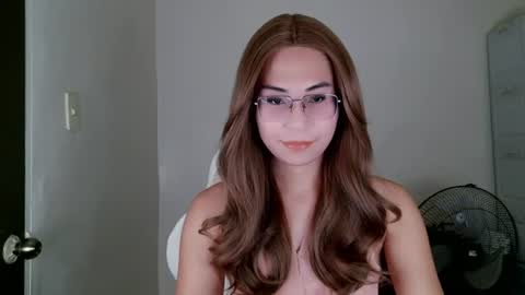 chelly4u69 online show from August 4, 7:05 am