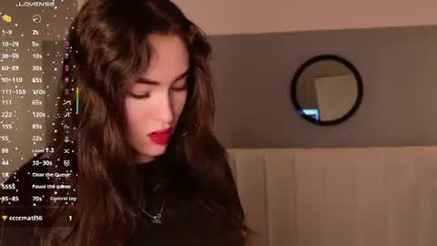 chelsea_bolton_ online show from August 18, 12:11 pm