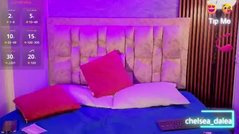 chelsea_dalea online show from August 11, 9:50 pm