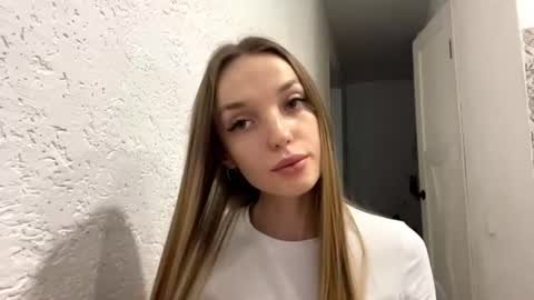 Kira online show from August 15, 1:59 pm