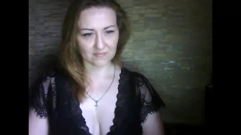 cherry04383 online show from June 3, 2:48 am