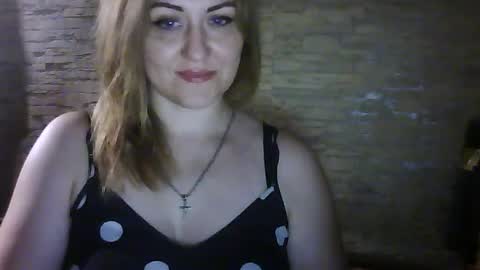 cherry04383 online show from July 28, 1:44 am