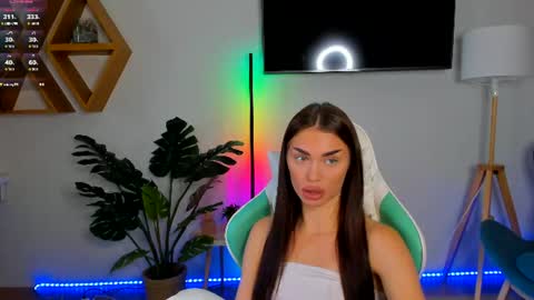 Cherry  Kiss online show from June 24, 7:54 am