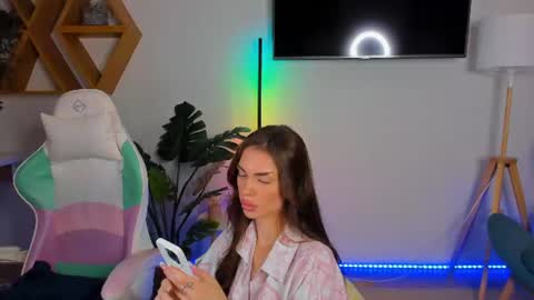 Cherry  Kiss online show from June 25, 11:46 am