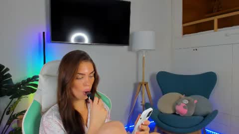 Cherry  Kiss online show from June 25, 4:10 pm