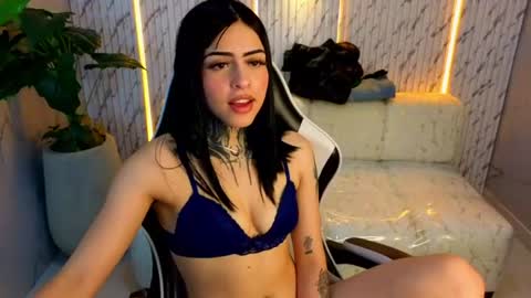 Follow me.. Live 730 to 1400 online show from August 15, 4:44 pm