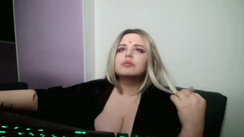 cherry_changa online show from July 28, 6:03 pm