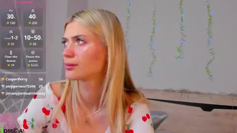 cherry_pr1ce online show from August 12, 4:15 am