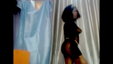 Sophie online show from August 12, 3:47 pm