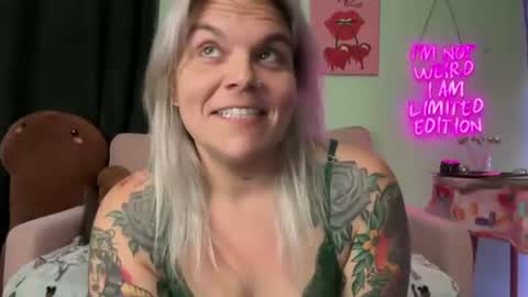 CherryBombBomb online show from July 20, 10:35 pm