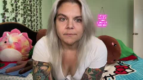 CherryBombBomb online show from July 26, 8:14 pm