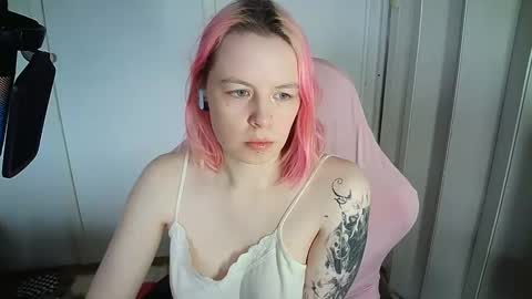 cherrybaby_0 online show from May 12, 10:15 am