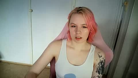 cherrybaby_0 online show from June 14, 1:30 pm