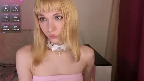 cherrybite_ online show from July 9, 1:21 am